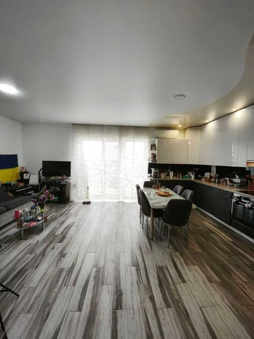 Продається котедж з ремонтом, вул. Олександрівська Код: 4187