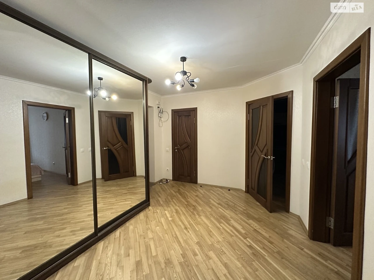 Продаж Квартира Зарічний