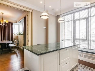 Sale of 4-room apartment 130 sq. m. on Andriy Verkhoglyada St. 12 •