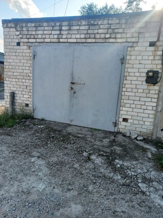 Продам гараж на Тополі