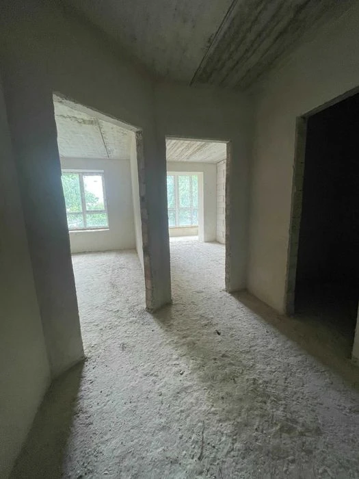 Продаж 1кім.квартири поруч Озера. 5 поверх!
