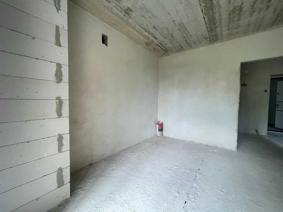Продаж 1кім.квартири поруч Озера. 5 поверх!