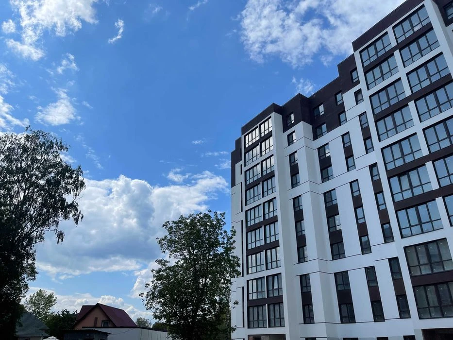 Продаж 1кім.квартири поруч Озера. 5 поверх!