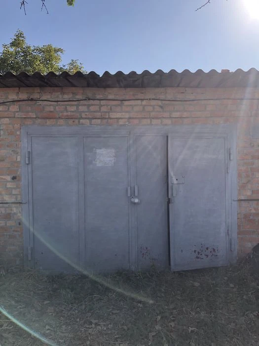 Продам гараж.Діловий метал
