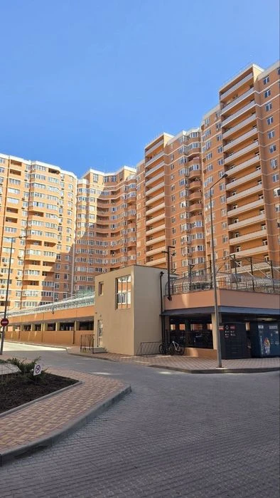 Редкая продажа! ЖК "Реал-Парк"  Продам 3-х комнатную квартир