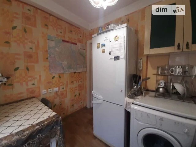 Sale of 1-room apartment 30 sq. m. on Oleksandra Brynjali 1 st. •