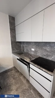 Продам квартиру с качественным ремонтом и видом на море.