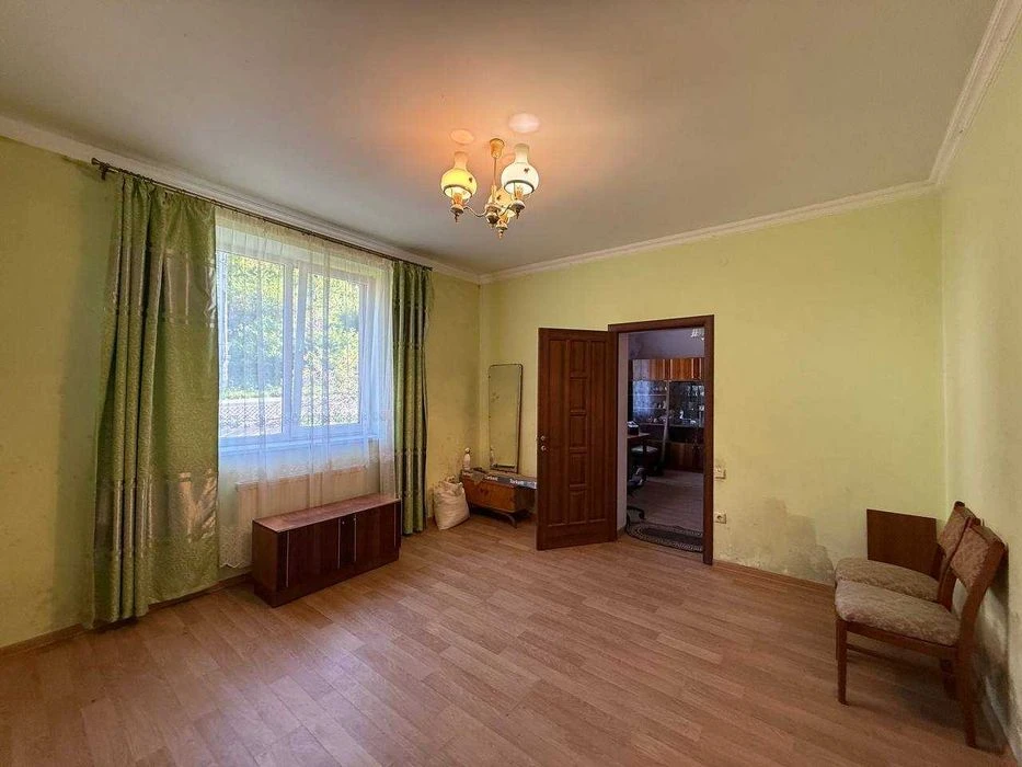 Продаж будинку, ділянка 16 сот вул. Старознесенська