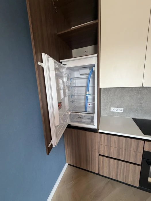 Продам 1 к на краснова Кадорр сити