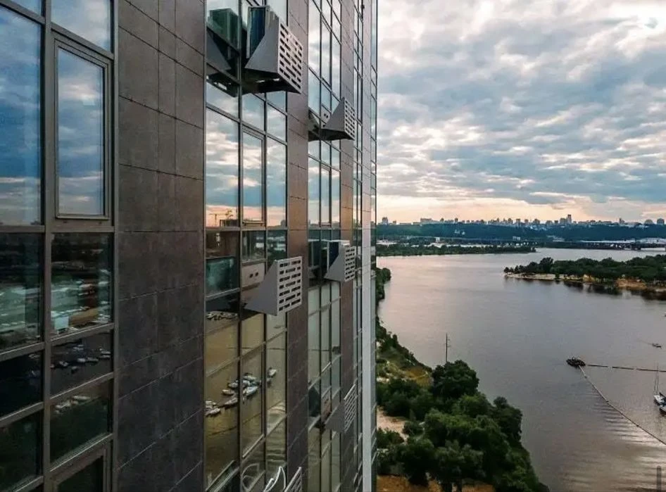 Продажа 2-х кімн квартиры в River Stone Риверстоун  Трускаве