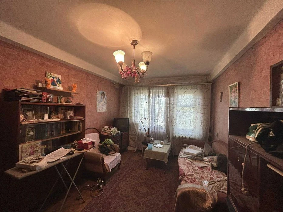 Продам 2-ух комнатную квартиру на Нивках, ул. Щербаковского,