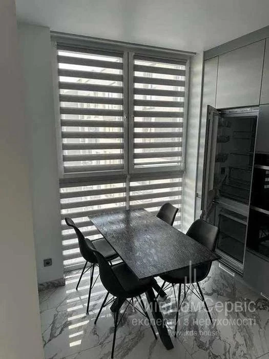 продаж квартири 3 кімнатна дворівнева 107 м² ЖК Кампус Солом