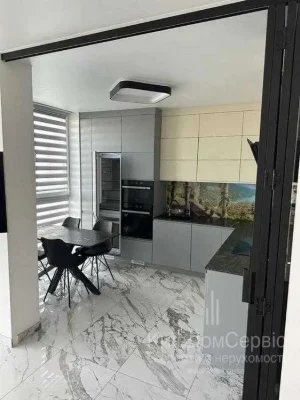 продаж квартири 3 кімнатна дворівнева 107 м² ЖК Кампус Солом