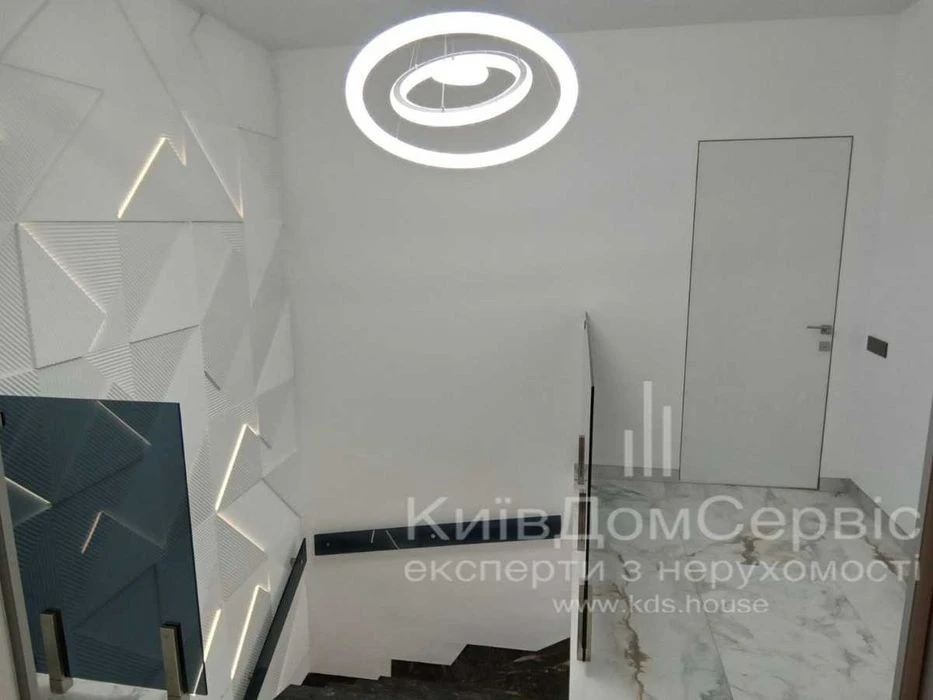 продаж квартири 3 кімнатна дворівнева 107 м² ЖК Кампус Солом