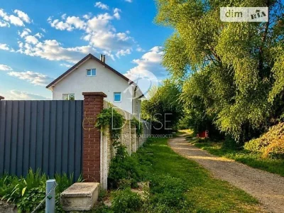 Продаж 3 поверхового будинку з ділянкою на 6 соток, 230 кв.