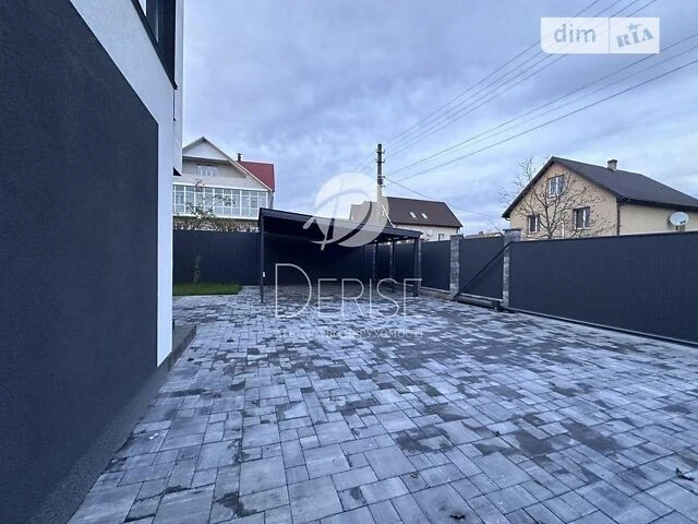 Продаж 2 поверхового будинку з ділянкою на 5 соток, 180 кв.