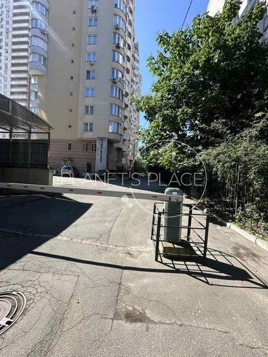 Продаж 3 кімнатної квартири вул. Освіти 14-А