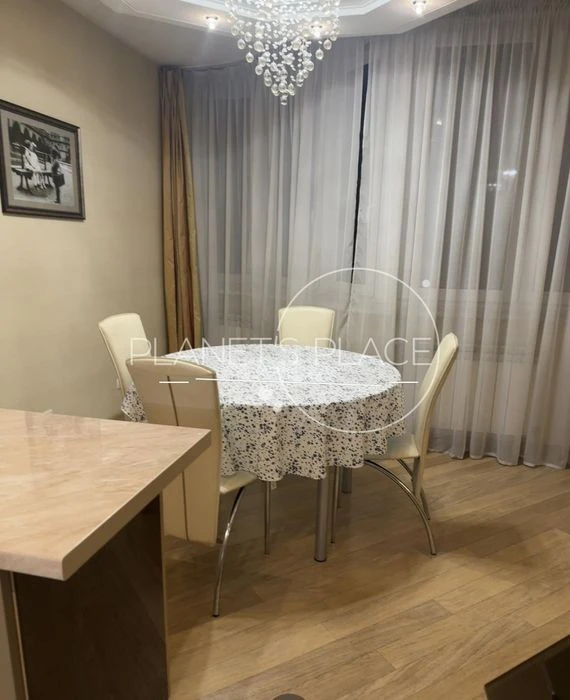 Продаж 3 кімнатної квартири вул. Освіти 14-А
