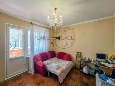 Продаж 2к. квартири, вул. Ревуцького 7А, р-н. Позняки, без к