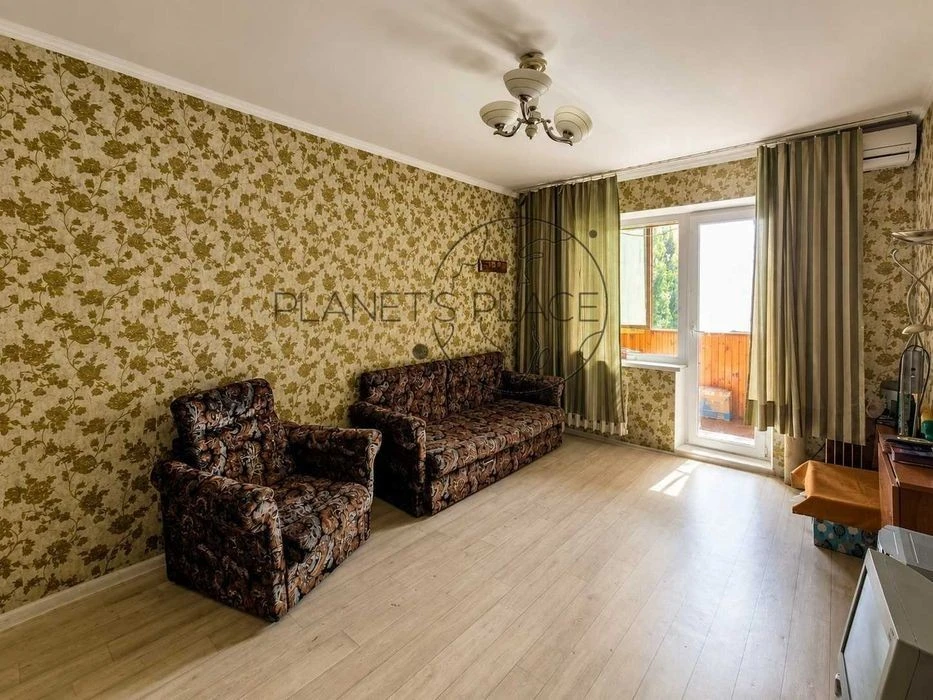 Продаж 2к. квартири, вул. Ревуцького 7А, р-н. Позняки, без к