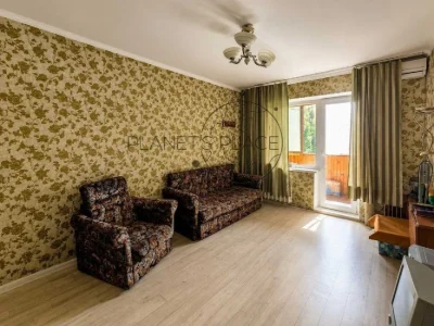 Продаж 2к. квартири, вул. Ревуцького 7А, р-н. Позняки, без к