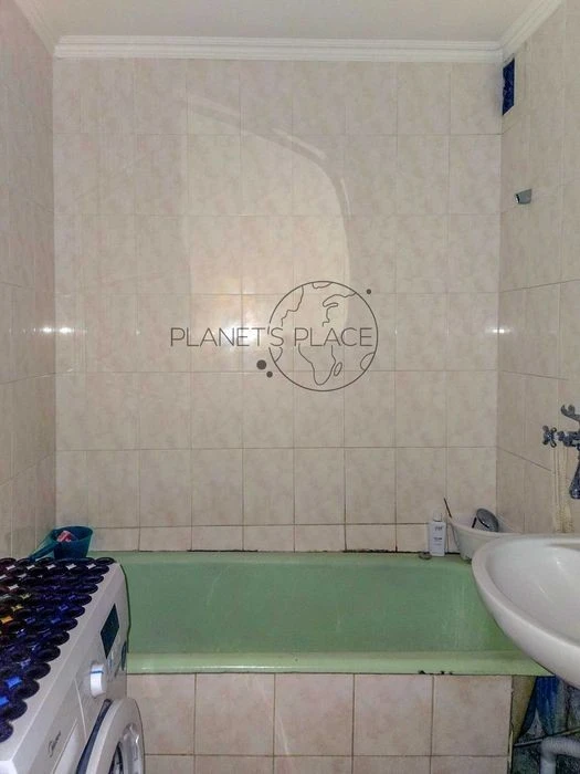 Продаж 2к. квартири, вул. Ревуцького 7А, р-н. Позняки, без к