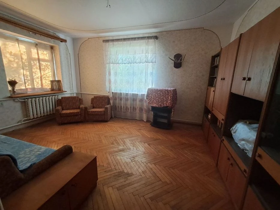 Продам будинок з мансардою