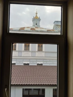 Квартира 50кв. в центре города 2-х этажного дома.