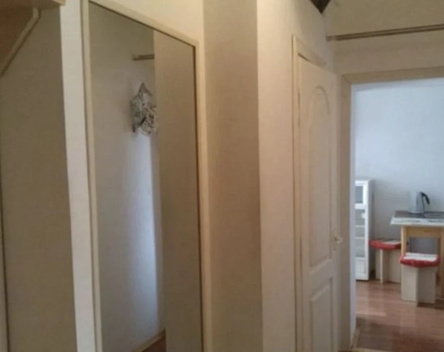 Продаж квартири 2 кім поряд з залізничним вокзалом