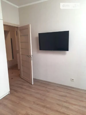Довготривала оренда 1к квартири на вул. Регенераторна 4 корп