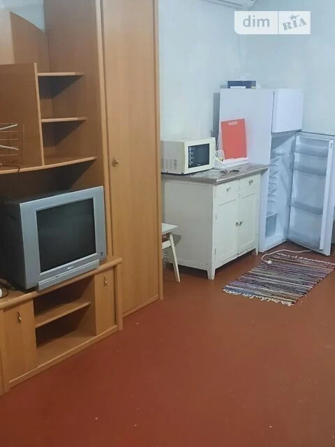 Здам в оренду кімнату на вул. Петра Вершигори 7 довгостроков