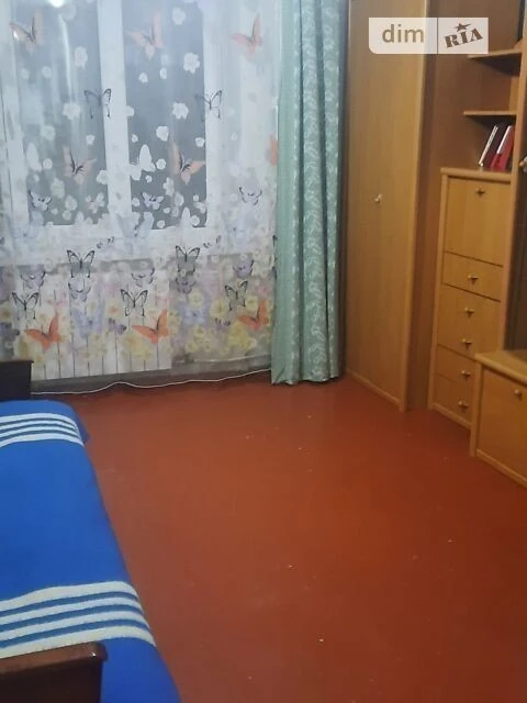 Здам в оренду кімнату на вул. Петра Вершигори 7 довгостроков