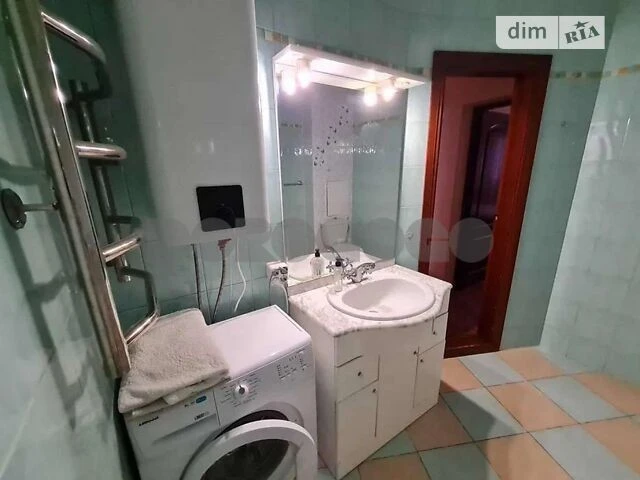 Довготривала оренда 3к квартири на вул. Татарська 3/2 • ID 3