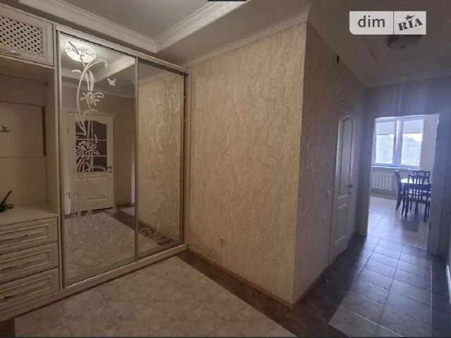 Довготривала оренда 1к квартири на вул. Ахматової Анни 30 •