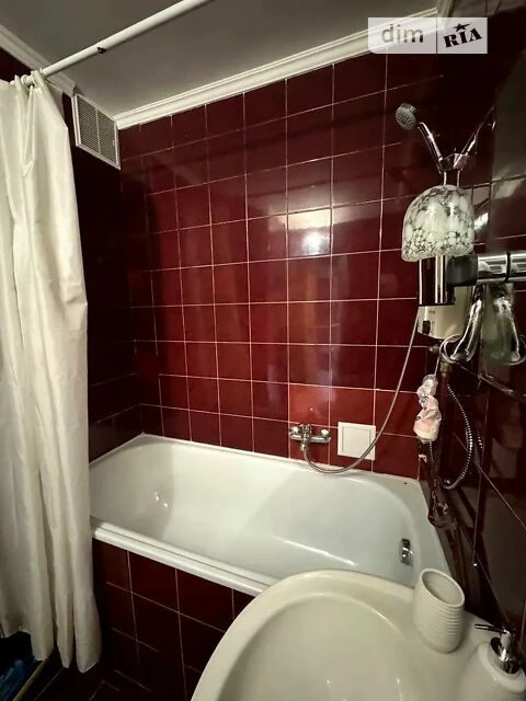 Довготривала оренда 1к квартири на бул. Лесі Українки 19 • I