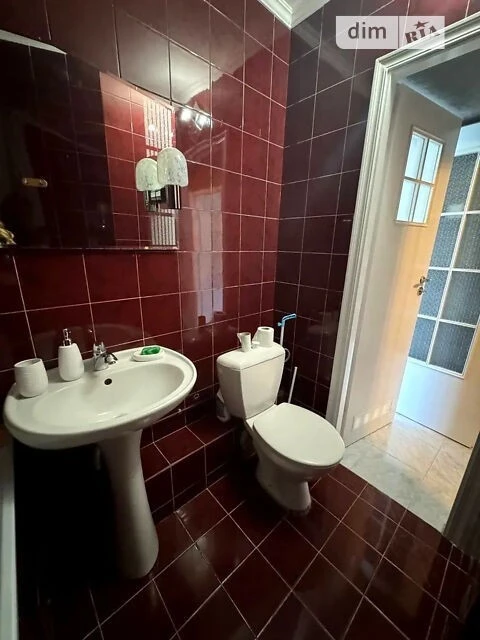 Довготривала оренда 1к квартири на бул. Лесі Українки 19 • I