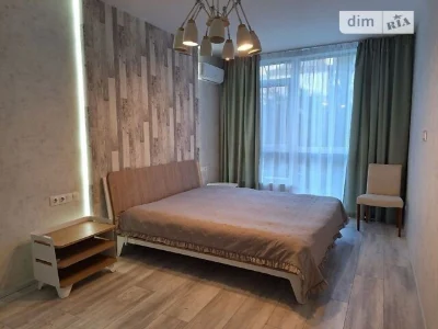 Довготривала оренда 1к квартири на вул. Предславинська 53 •