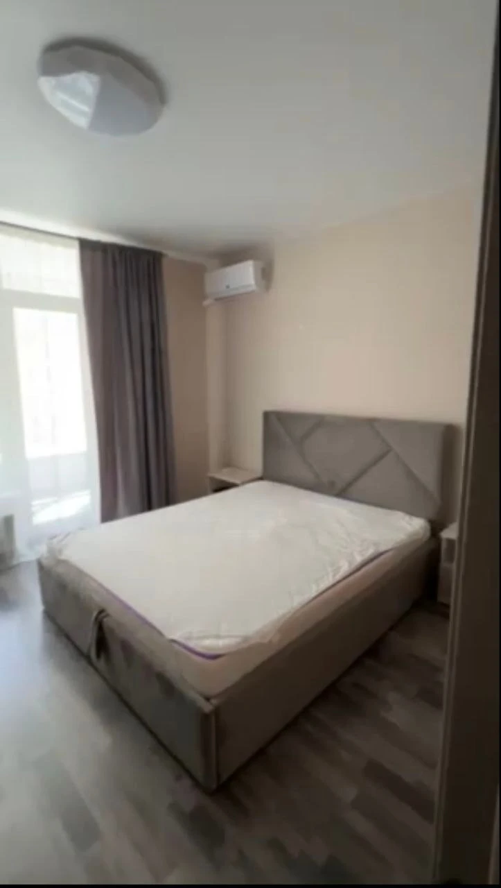 Оренда 1-кімнатної квартири 41 м², Берестецька вул., просп.