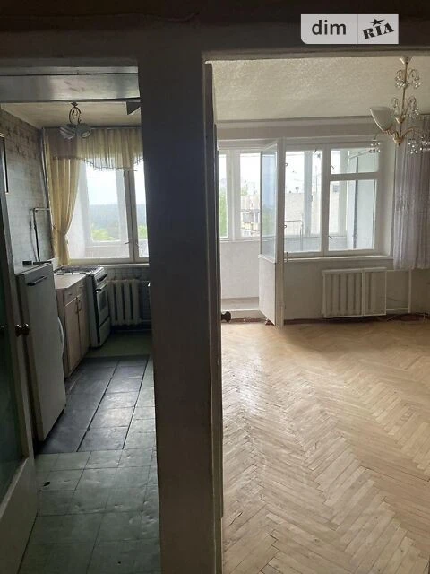 Продаж кімнати 32 кв. м на вул. Михайла Котельникова 80 • ID
