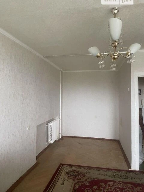 Продаж кімнати 32 кв. м на вул. Михайла Котельникова 80 • ID