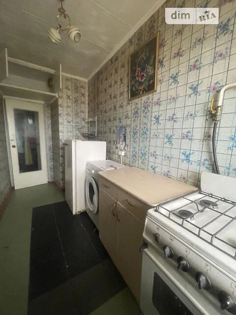 Продаж кімнати 32 кв. м на вул. Михайла Котельникова 80 • ID
