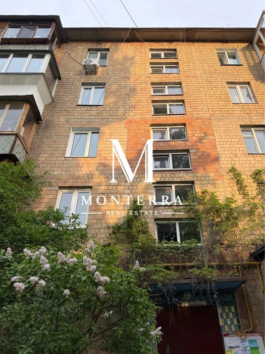 Продаж 2 кім квартири по вул. Кубанської Украіни, Лісовий ма
