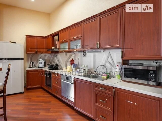 Sale of 3-room apartment 250 sq. m on Zankovetska St. • ID 3468