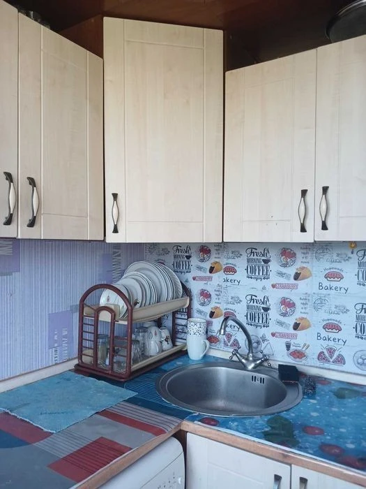 1-room apartment for sale near the Kvadrat shopping mall, Voskresenka
