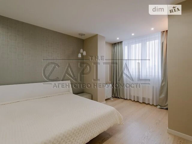 For sale 4-room apartment 115 sq. m. on Holosiivska Street 13 • ID 34