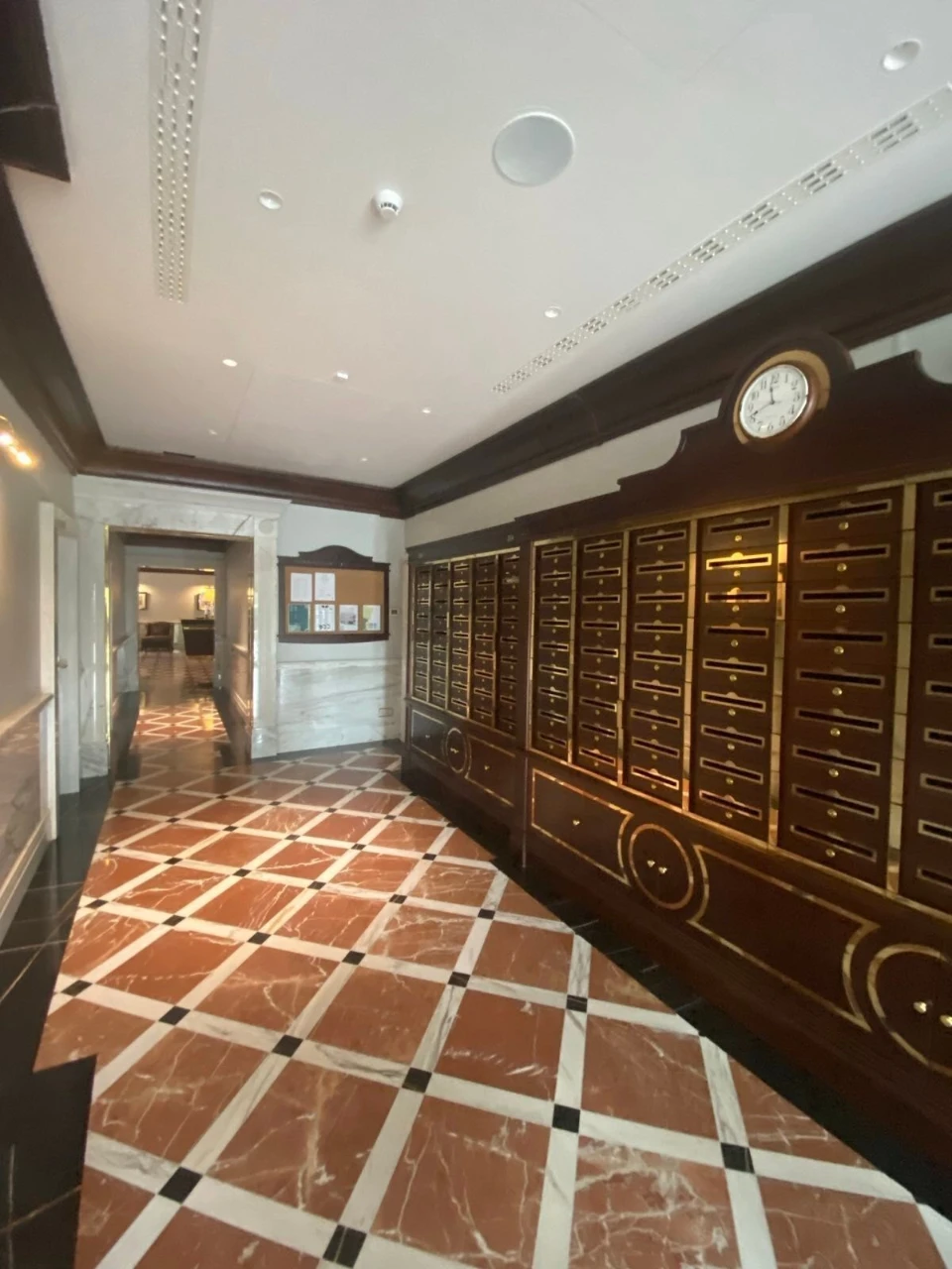 3-room apartment for sale 255.42 m², Obolonskyi Avenue, 2