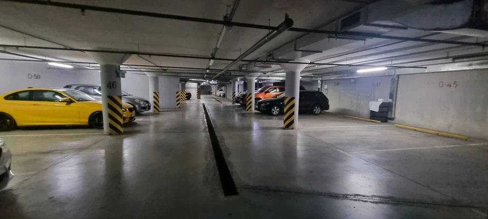 Продажа подземного паркинга Рижская 73г. 16.5м²-35000$