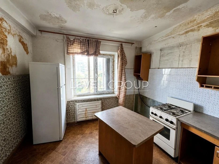 Two-room apartment for sale Akademik Bulakhovsky 28G Sviatoshi