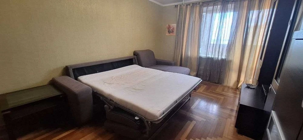 Оренда 2 К, вул. Тростянецька 47, Парк Партизанської слави,