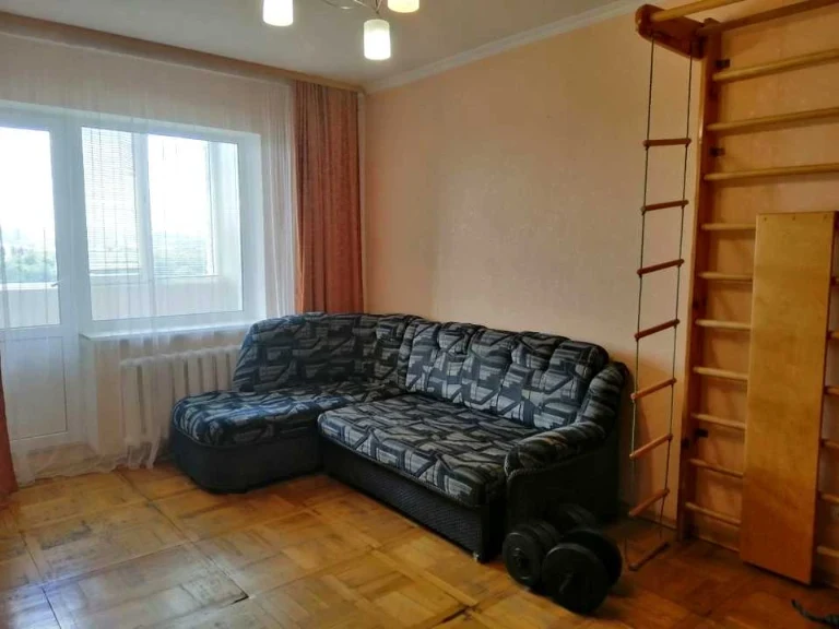 Apartment. Kyiv, Yordanska St. (Layosha Gavro)